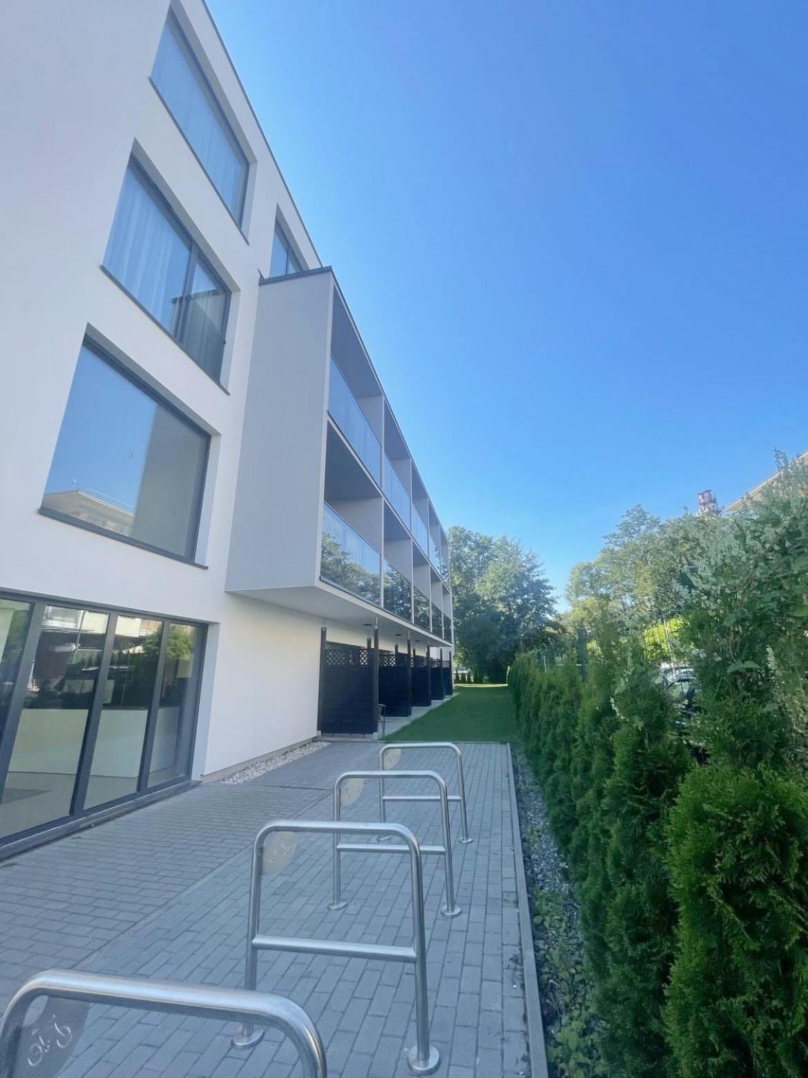 Lulu Apartments - Rosa - Studio Hotelowe Z Klimatyzacja I Konsola Ps4 - Solny Resort Колобжег Екстериор снимка